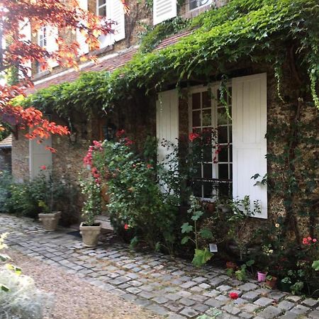 Bed and Breakfast Le Cedre Bleu Grosrouvre Zewnętrze zdjęcie