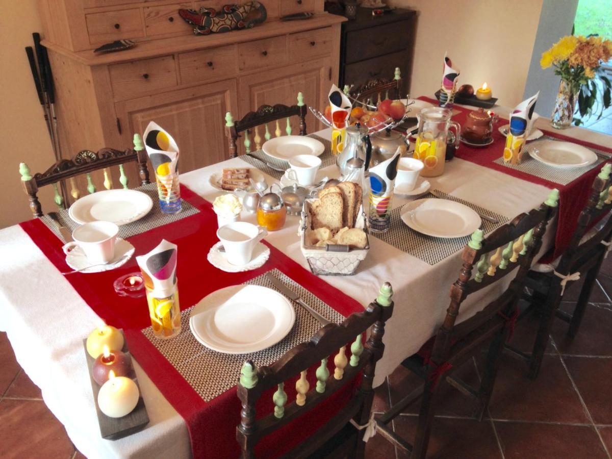 Bed and Breakfast Le Cedre Bleu Grosrouvre Zewnętrze zdjęcie
